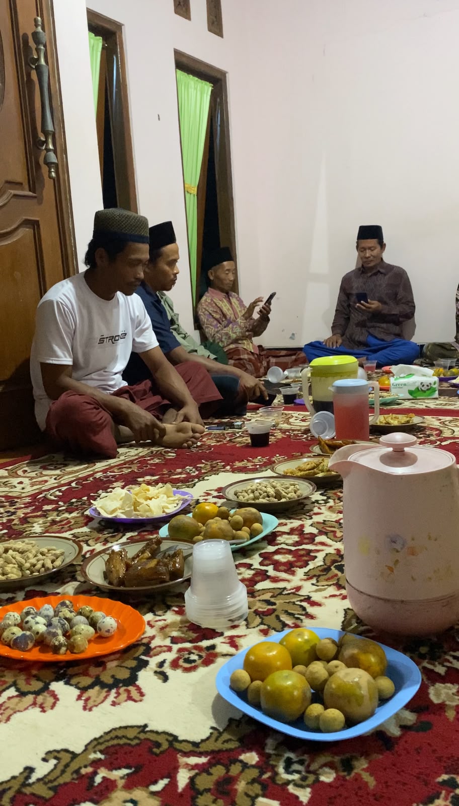 KKN XXI UNISNU Hadiri Rapat RT, Perkuat Komunikasi Bersama Masyarakat